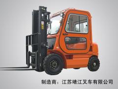 江苏靖江叉车有限公司 带驾驶室叉车