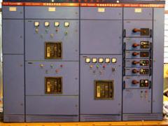 江苏苏中开关厂有限公司  江苏苏中开关厂- 【GCS-1E型抽出式低压开关柜】